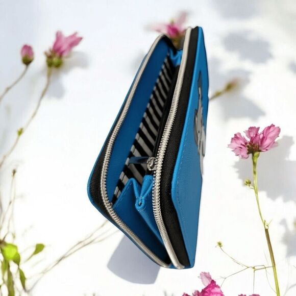 Schnauzer Zip Around Wallet by Marc Tetro New! - Picture 4 of 5